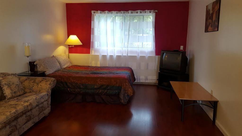 Croft Inn Motel Crofton Екстер'єр фото