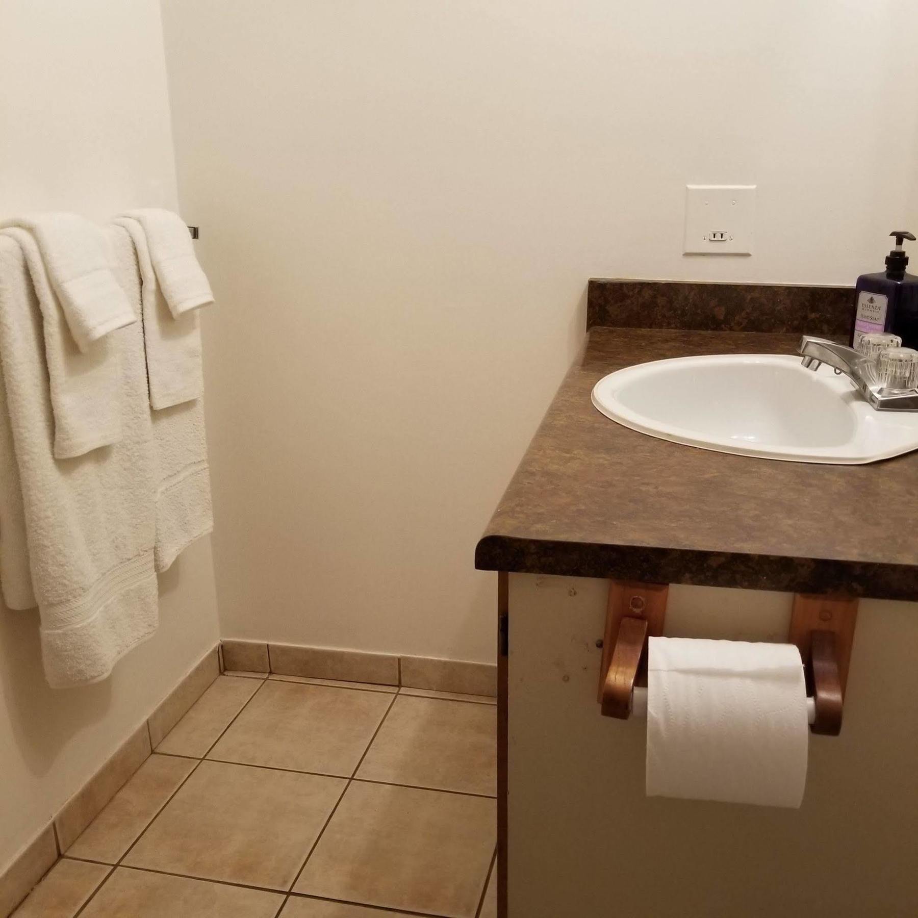 Croft Inn Motel Crofton Екстер'єр фото
